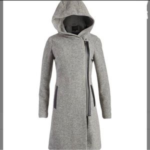 Women’s Never worn Light Gray Marc New York winter coat size 6